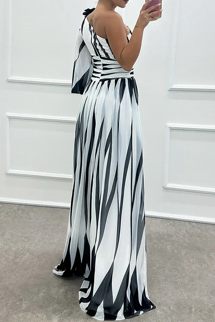 Chloe - Glamorous Women's Wedding Guest Maxi Dress with One Shoulder and Front Split
