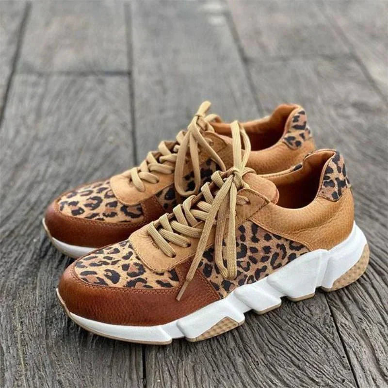 June - Trendy Women's Orthopedic Trainers with Chunky Sole and Lace-Up Design