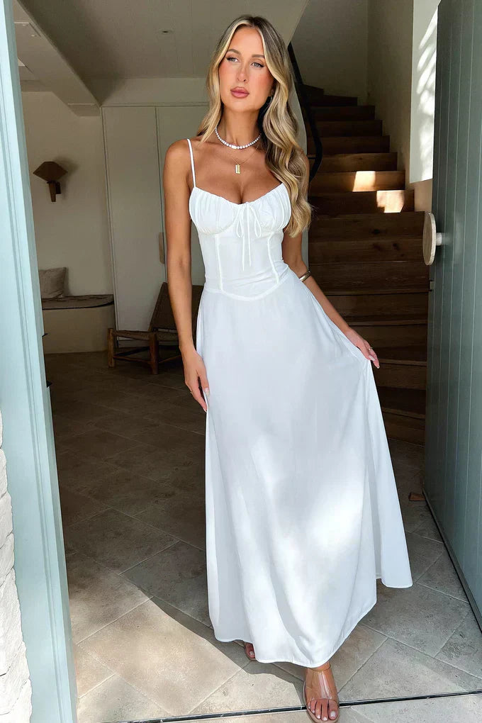 Zara - Elegant Women's Wedding Guest Maxi Dress with Sweetheart Neck and Spaghetti Straps