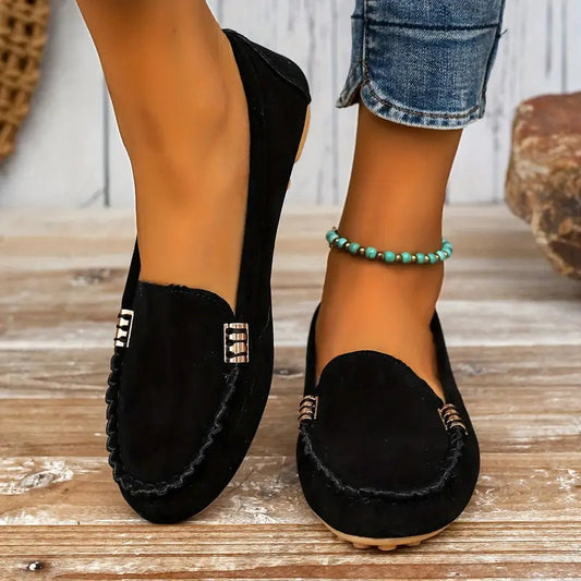 Amelia - Casual Women's Comfort Loafers with Stitched Moc Toe and Flexible Sole