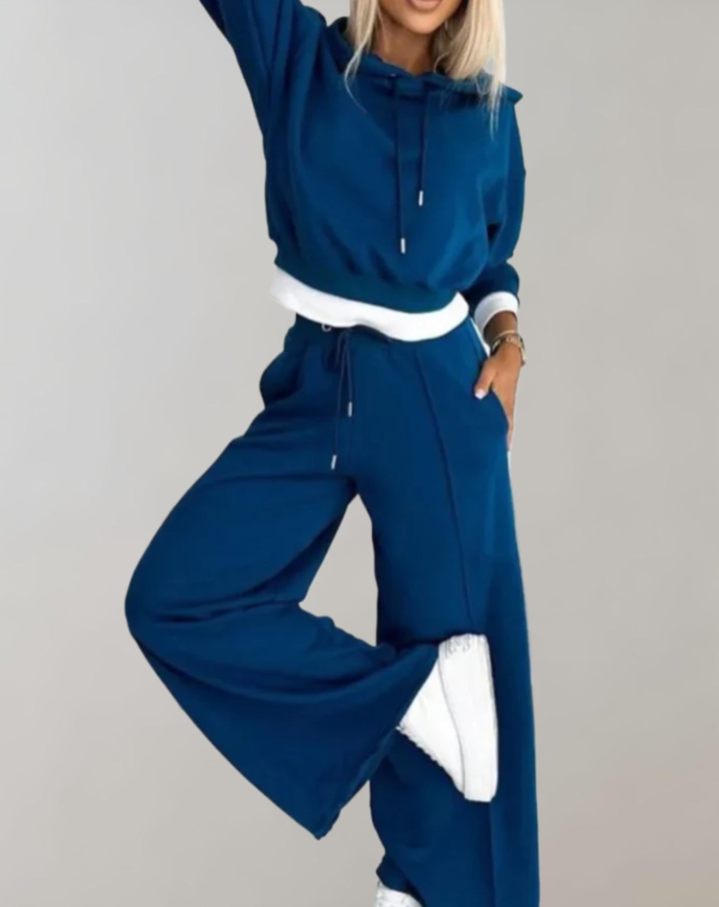 Amelia - Women's Comfort Loungewear Set with Cropped Hoodie and Wide Leg