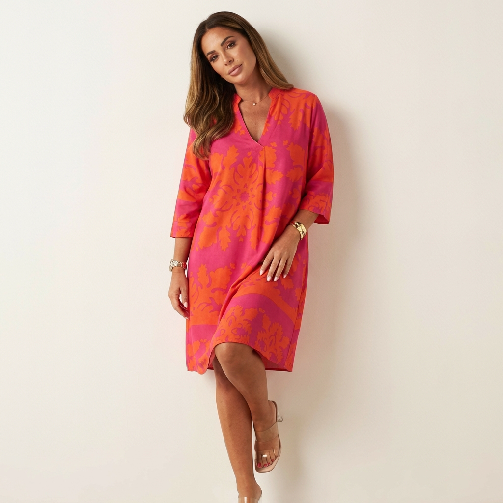 Chloe - Flowy Women's Mini Summer Dress with V-Neckline and Three-Quarter Sleeves