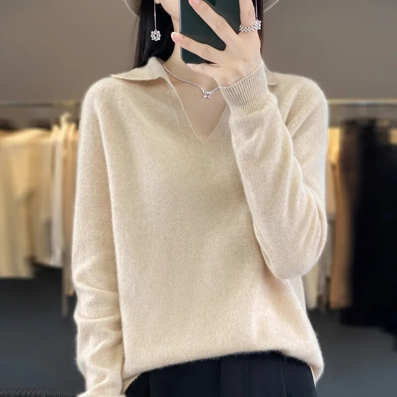Daisy - Women's Knitted Jumper with V Neck and Wool Style Finish for Autumn
