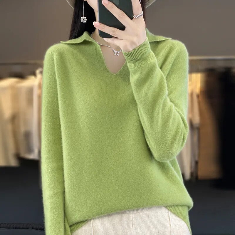 Daisy - Women's Knitted Jumper with V Neck and Wool Style Finish for Autumn