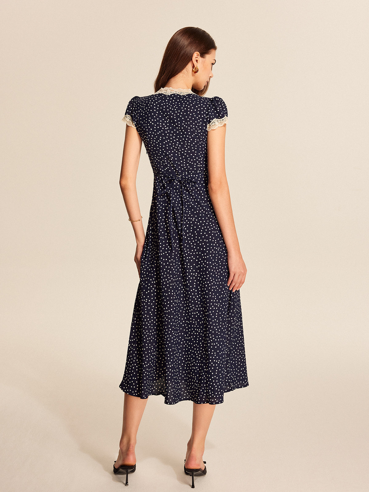 Delia - Vintage Women's Midi Dress with Deep V Neck and Puff Sleeves in Floral Print
