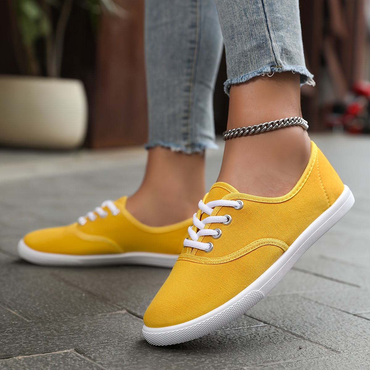Ella - Casual Women's Comfort Trainers with Lace-Up Design and Cushioned Sole
