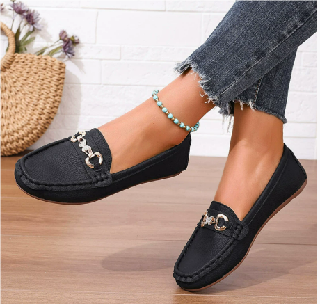 Ella - Classic Comfort Loafers for Women with Chain-Link Buckle