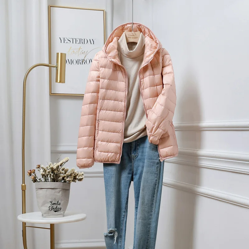 Ella - Women's Lightweight Puffer Jacket for Autumn with Hooded Cropped Design