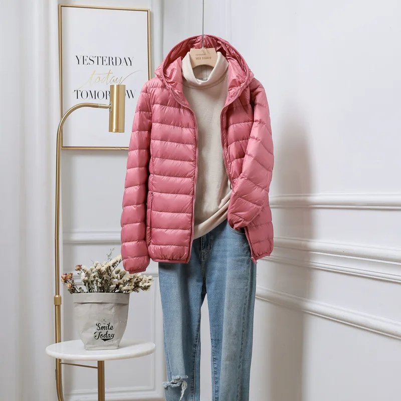 Ella - Women's Lightweight Puffer Jacket for Autumn with Hooded Cropped Design