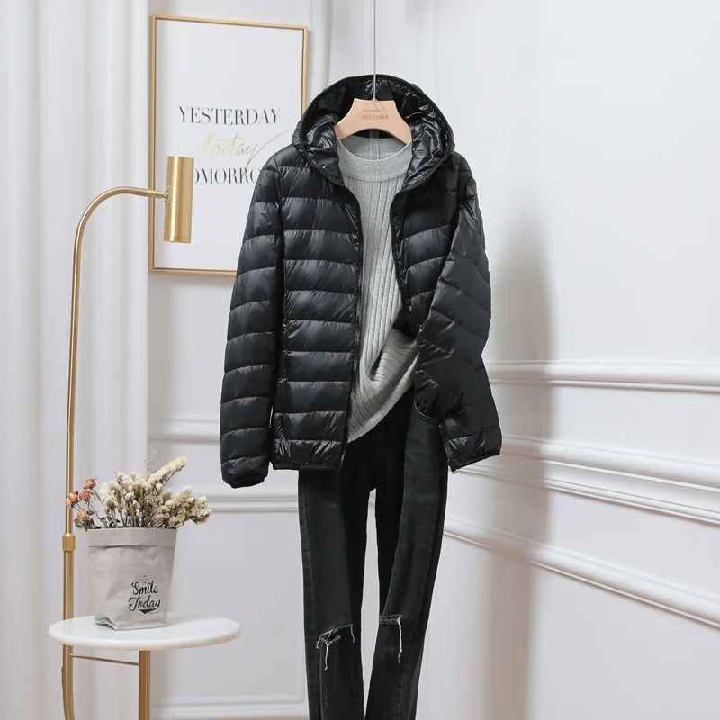 Ella - Women's Lightweight Puffer Jacket for Autumn with Hooded Cropped Design