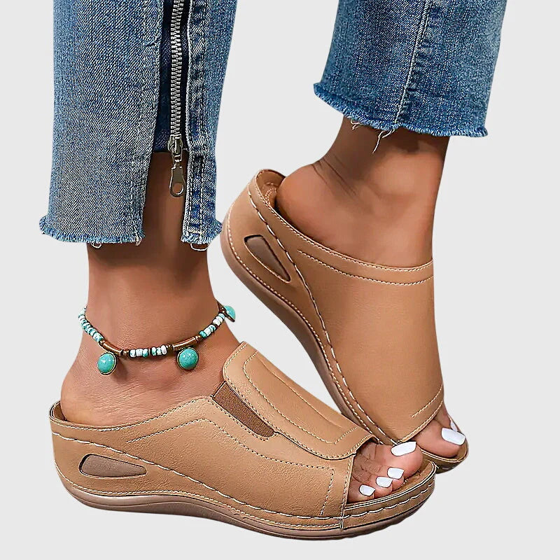 Evie - Relaxed Women's Orthopedic Wedge Mule Sandals with Panelled Upper and Cushioned Footbed