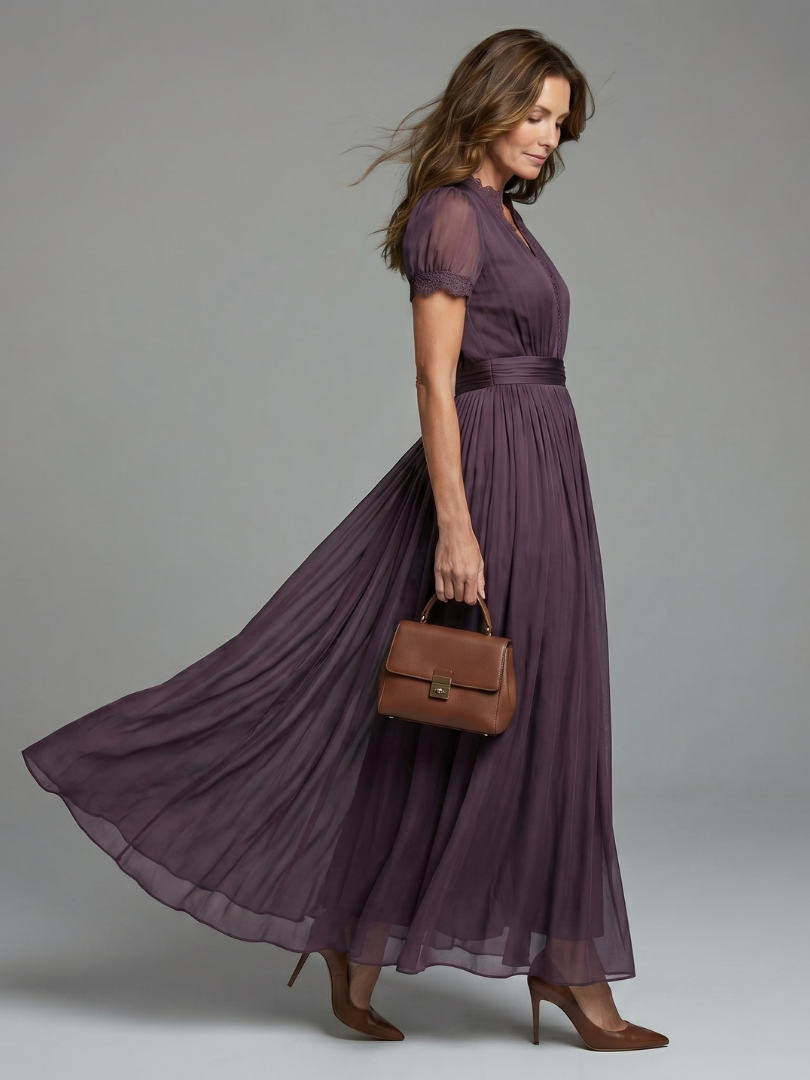 Evie - Elegant Women's Maxi Dress with V-Neck and Pleated Skirt