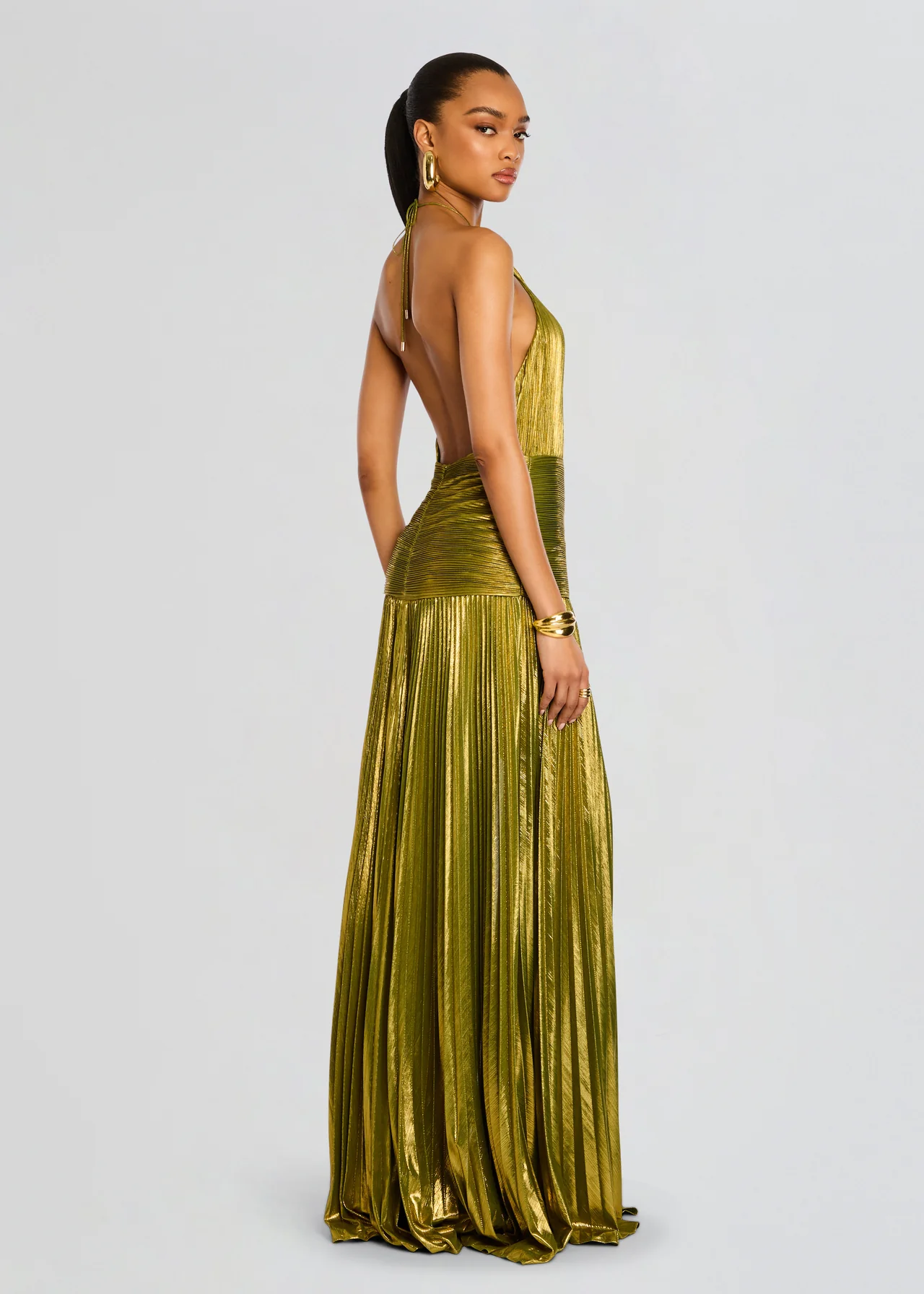 Evie - Glam Women's Wedding Guest Maxi Dress with Halter Neck and Front Split