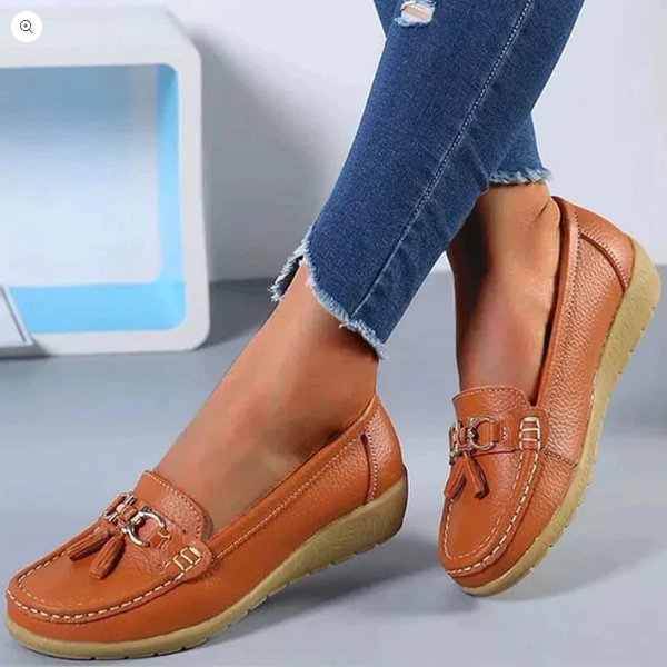Grace - Smart Women's Comfort Loafers with Tassel Detail and Stitched Trim