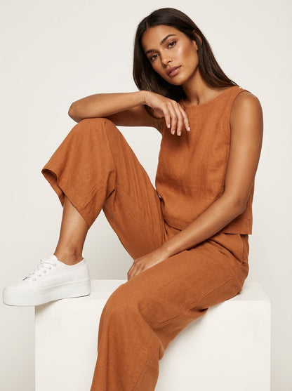 Grace - Smart Women's Linen Set with Cropped Top and Wide-Leg Trousers