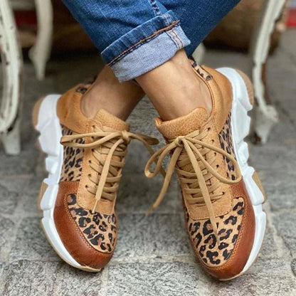 June - Trendy Women's Orthopedic Trainers with Chunky Sole and Lace-Up Design