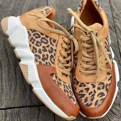 June - Trendy Women's Orthopedic Trainers with Chunky Sole and Lace-Up Design