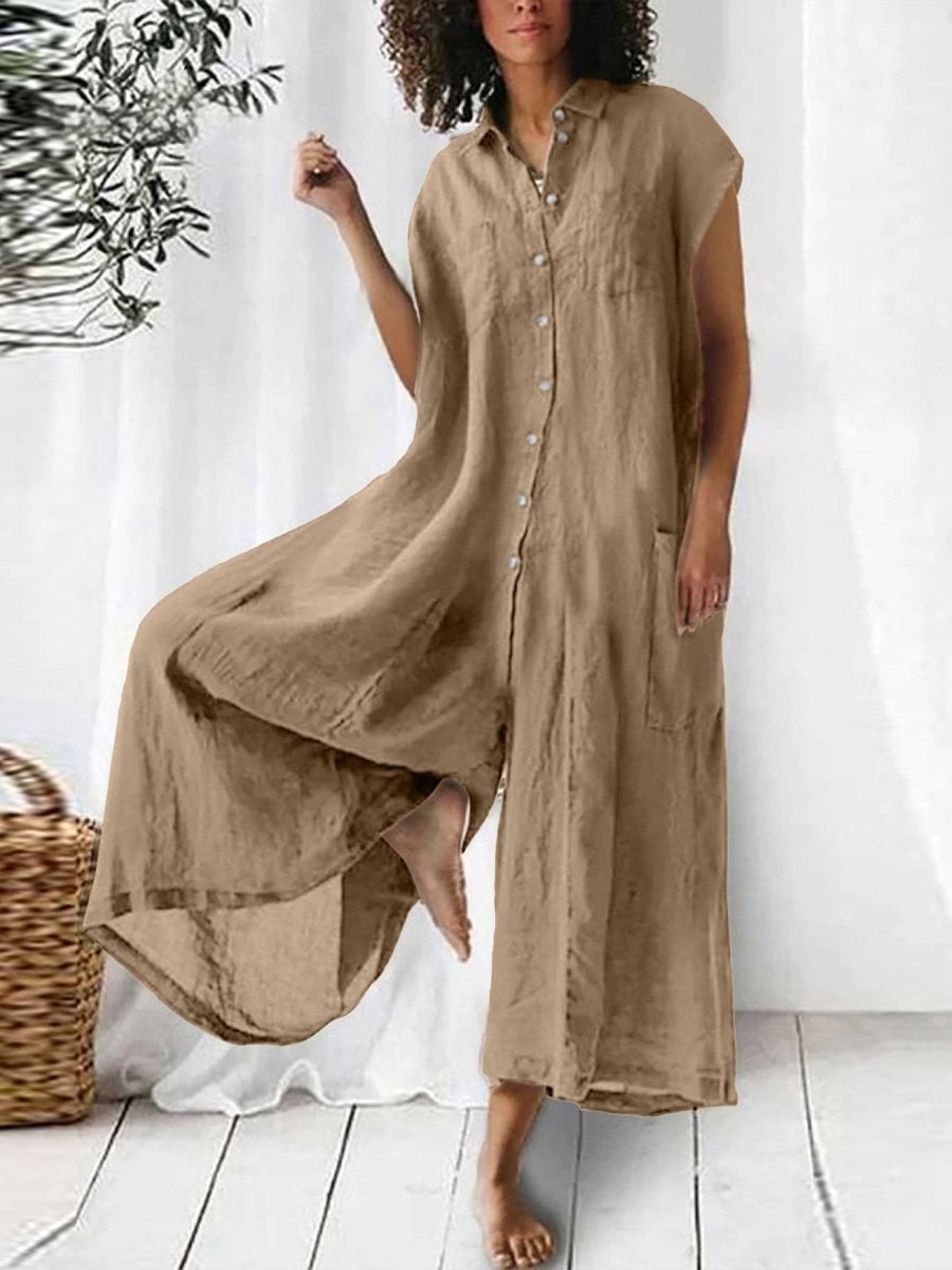Lucy - Casual Women's Linen Jumpsuit with Button Front Collar and Wide Leg Design