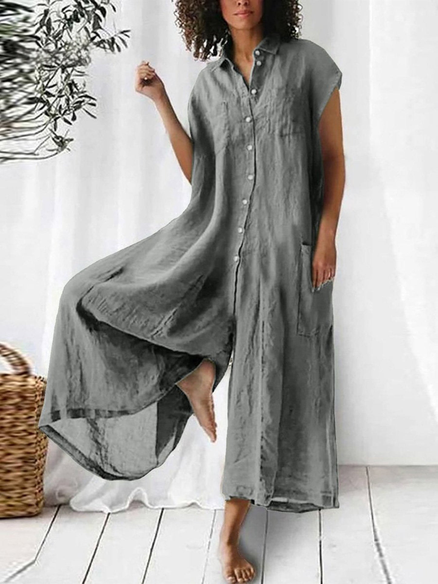 Lucy - Casual Women's Linen Jumpsuit with Button Front Collar and Wide Leg Design