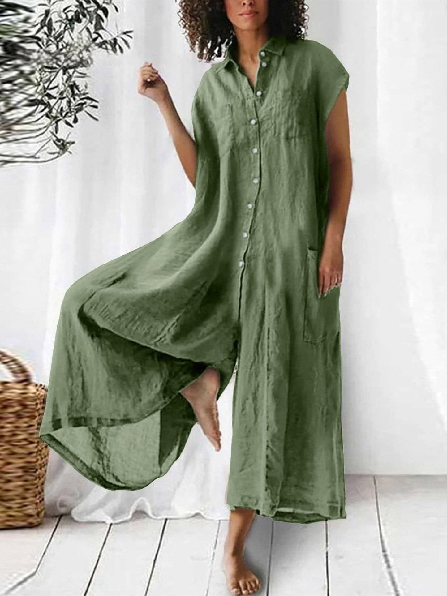 Lucy - Casual Women's Linen Jumpsuit with Button Front Collar and Wide Leg Design