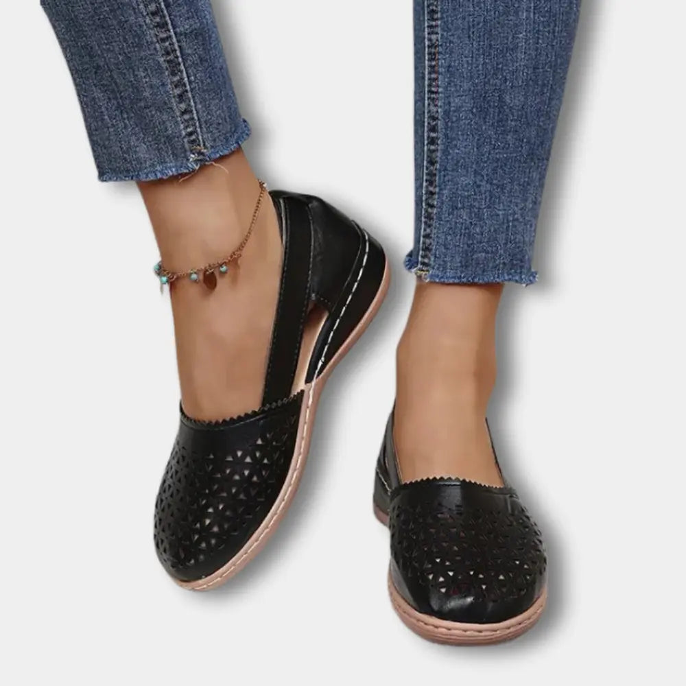 Poppy - Casual Women's Orthopedic Ballet Flats with Laser Cutout Detail