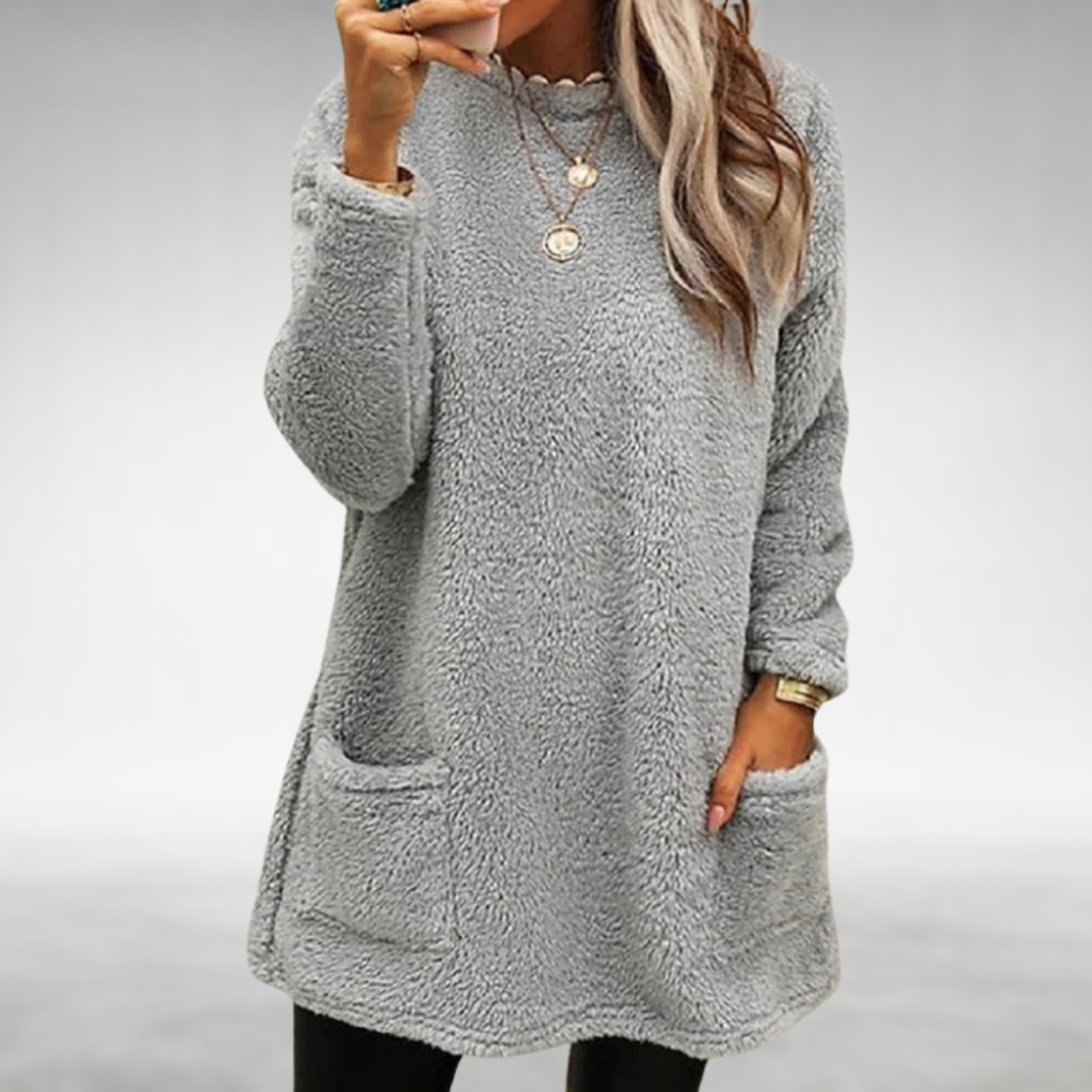 Rosie - Women's Fleece Oversized Pullover with Pockets for Autumn